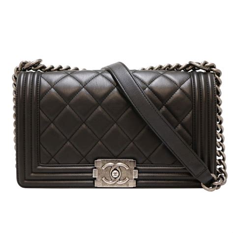 chanel boy cuir noir|chanel boys bag size.